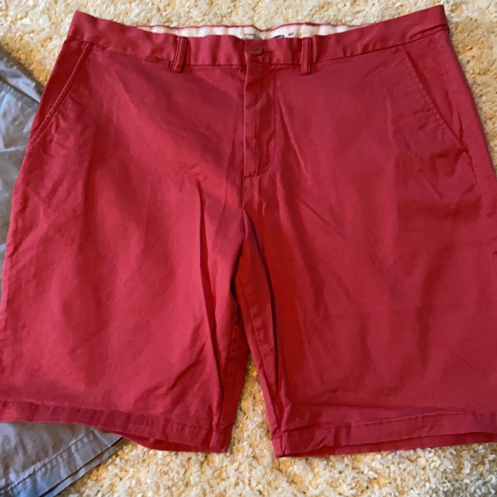 Old Navy Men’s Shorts - Picture 2 of 9